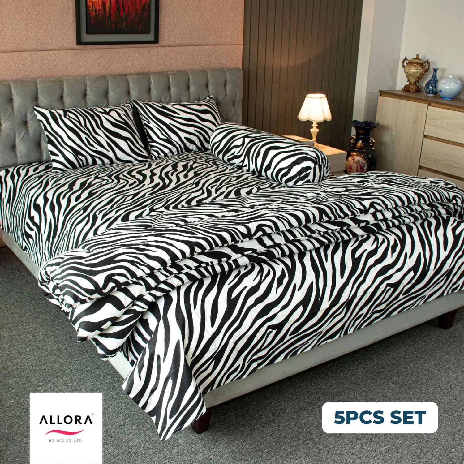Zebra Print Comforter Bedding Set – Black (5Pcs Set)
